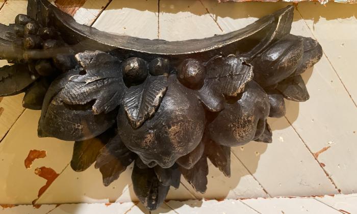 "Straightening the Queen's Crown" by Kendra Frorup