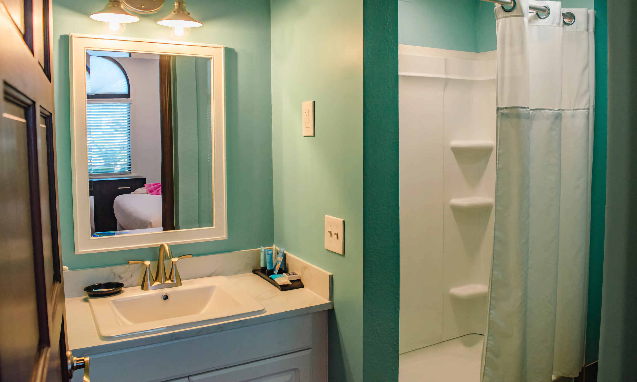 The bathroom in one guestroom at Flagler Inn