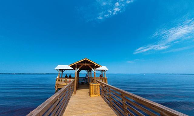 Pier on the St. Johns River (photo courtesy of floridashistoriccoast.com)