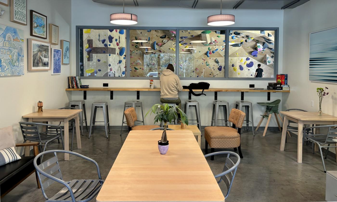 The dining space and windows overlooking Stone Climbing