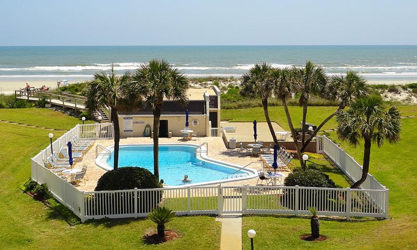 Seaside Escape- Ground Floor Condo- Steps to Beach - St. Augustine Beach