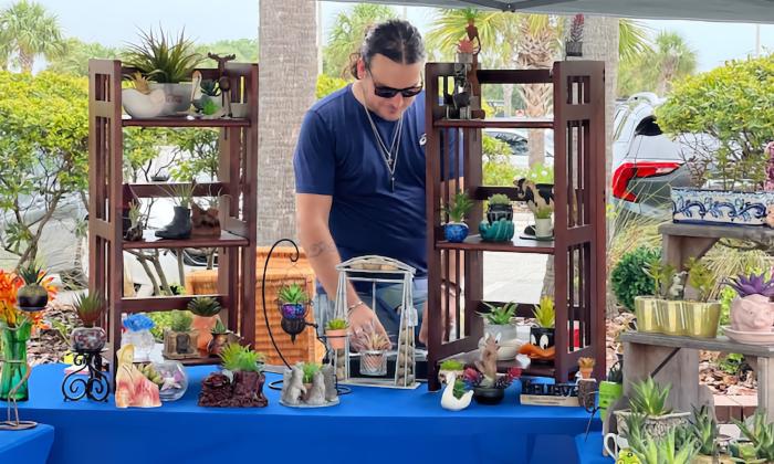 One of the vendors at the Vilano Artisan's Market, held on the third Saturday from 4:00 to 8:00 p.m.