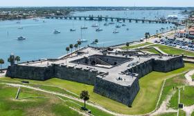 Boats behind the Castillo de San Marcos National Monument