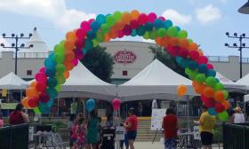 A balloon arch at the St. Augustine Amphitheatre