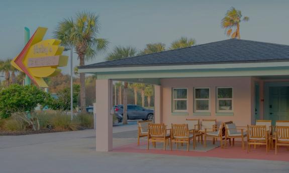 The street view of Haley's Court Motel