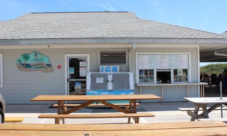 Exterior of Island Beach Shop and Grill