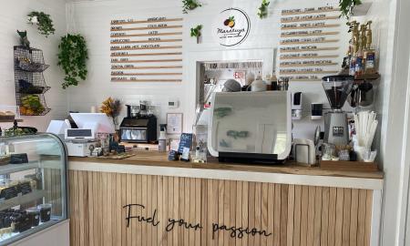 The counter where customers can order beverages and desserts