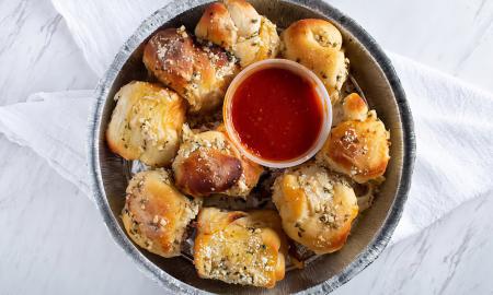 Garlic knots with marinara sauce