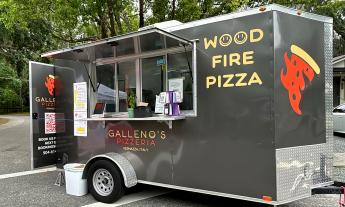 The exterior of the Galleno's Pizzeria food truck