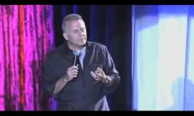 Paul Reiser on stage 