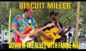 Biscuit Miller and Steve Arvey perform live. 